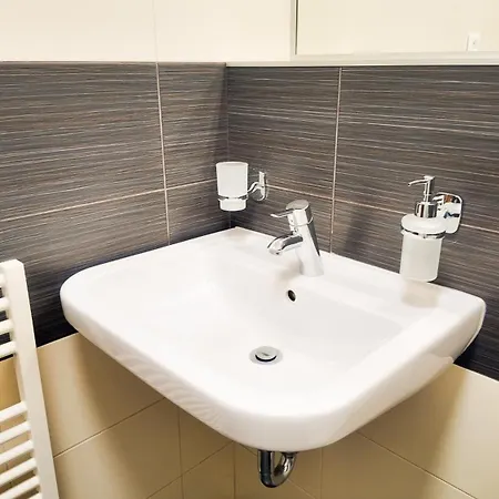 Axiom - Nova 3 Apartmán